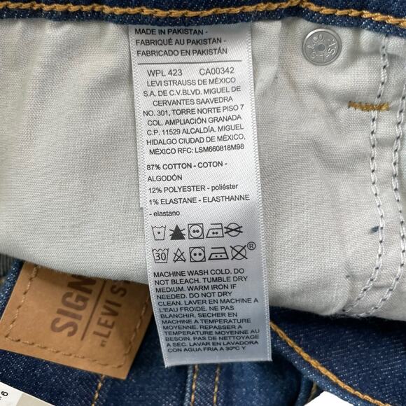 Levis Womens Jean Shorts Sz 18 Hertitage High Rise 5" Shorts Super Stretch Denim - Picture 6 of 12